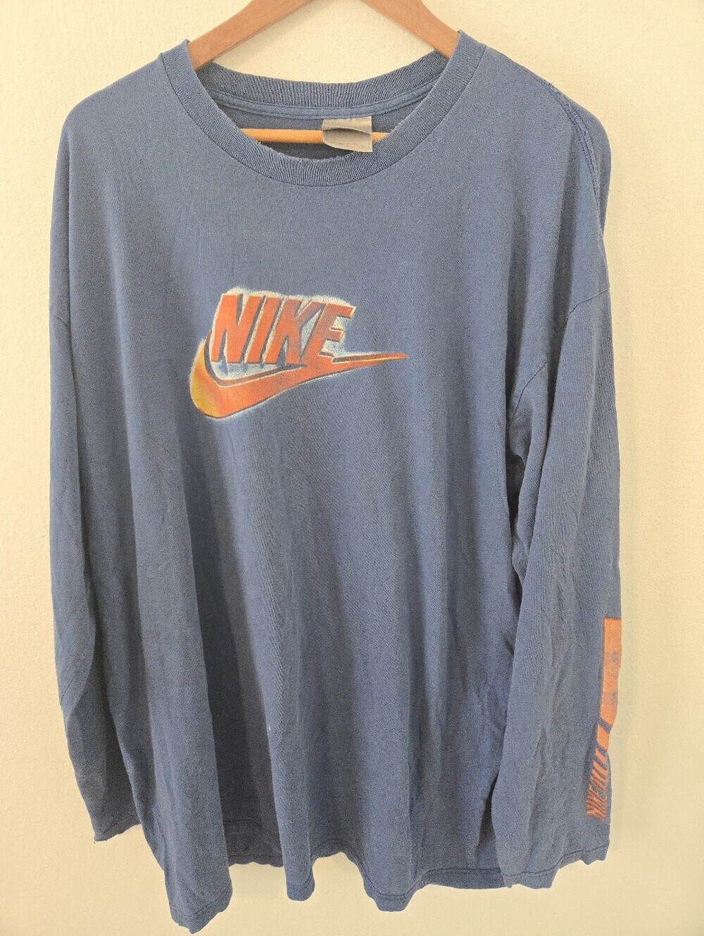 Nike Swoosh Logo Vintage Y2K Mens XL Long Sleeve USA